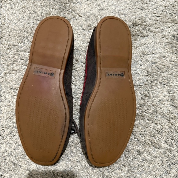 MAKE AN OFFER! 

Ariat Red and Brown Moccasins with Classic Stitching - Picture 3 of 3